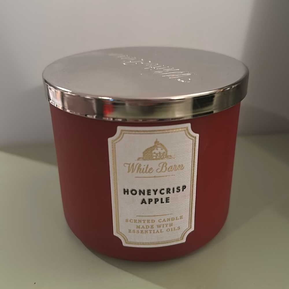 Bath & Body Works Honeycrisp Apple Candle